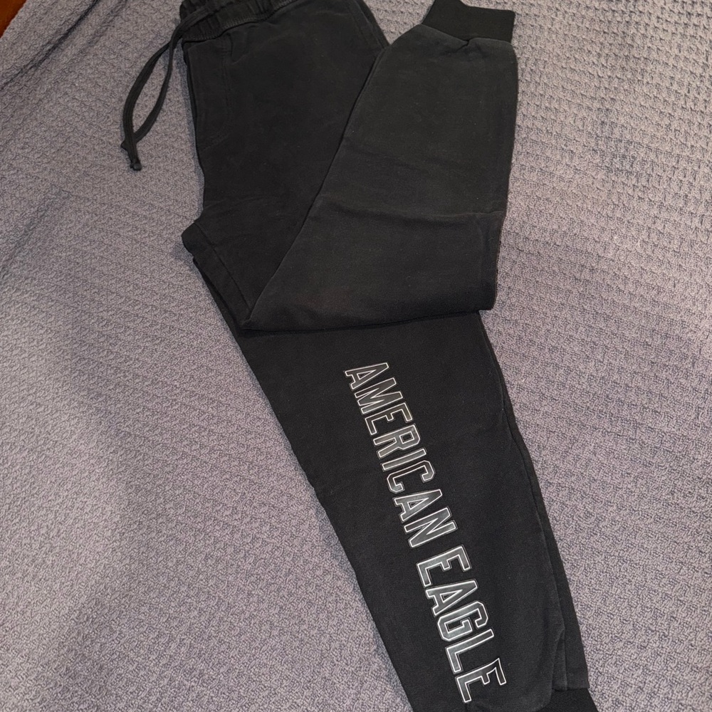 American Eagle Men's Black Joggers